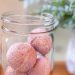 Simple DIY natural bath bombs smell great and leave skin feeling soft and moisturised